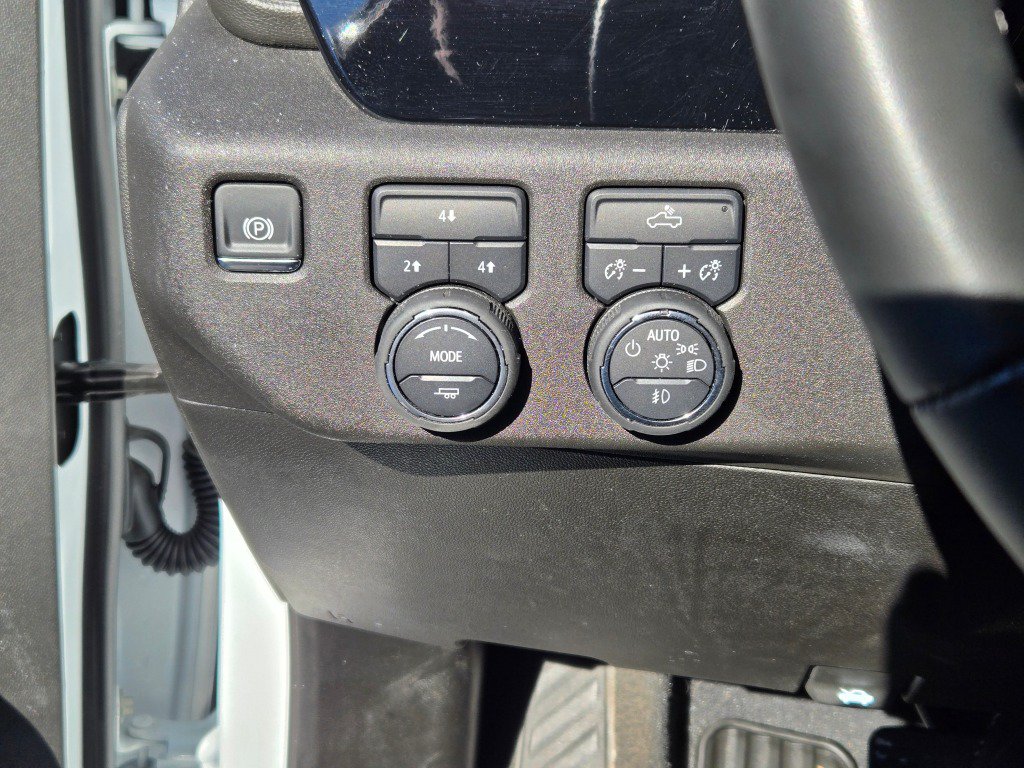 Certified 2025 Chevrolet Silverado 2500 LT w/ Convenience Package AWD/4WD image 28