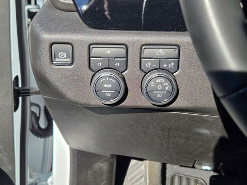 Certified 2025 Chevrolet Silverado 2500 LT w/ Convenience Package AWD/4WD image 28