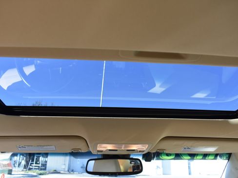 Used 2018 Toyota Avalon XLE Premium image 26