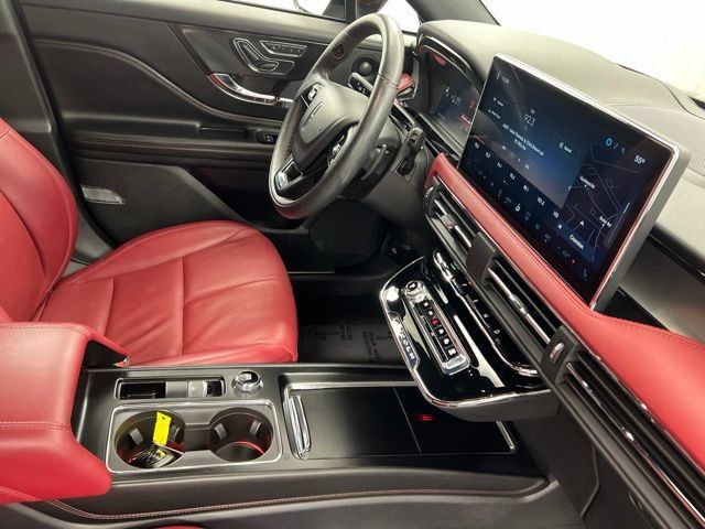 Certified 2023 Lincoln Corsair Reserve w/ Equipment Group 202A AWD/4WD image 26