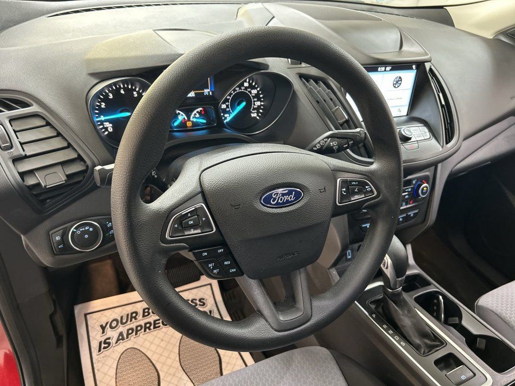 Used 2019 Ford Escape SE AWD/4WD image 5