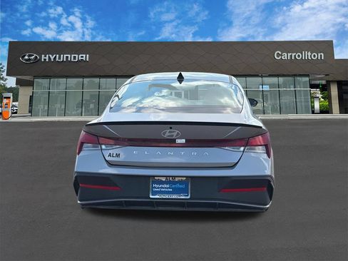 Certified 2025 Hyundai Elantra Sport FWD image 6