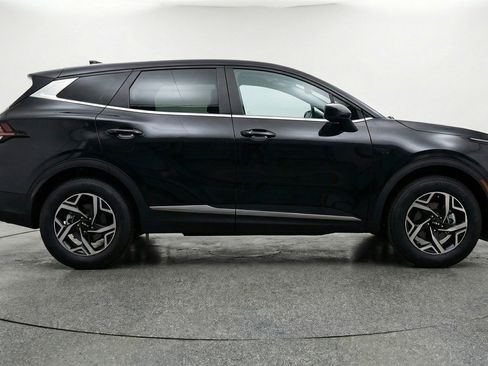 Used 2025 Kia Sportage LX FWD image 11