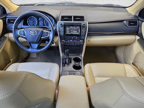 Used 2015 Toyota Camry XLE FWD image 18
