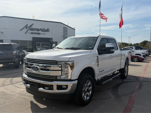 Used 2018 Ford F250 Lariat w/ Lariat Ultimate Package AWD/4WD image 1
