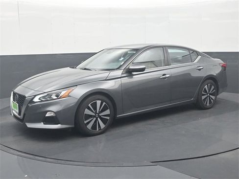 Used 2022 Nissan Altima 2.5 SV image 4