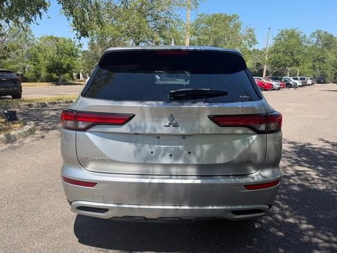 Used 2024 Mitsubishi Outlander SE Black Edition AWD/4WD image 5
