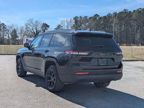 Used 2024 Jeep Grand Cherokee L Altitude image 6