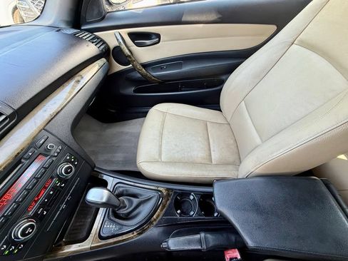 Used 2011 BMW 128i Convertible RWD image 21