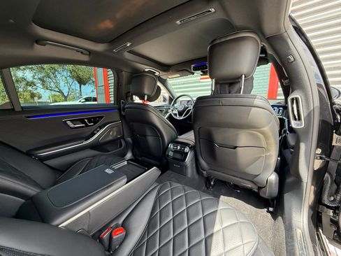 Used 2024 Mercedes-Benz S 580 4MATIC Sedan w/ AMG Line image 33