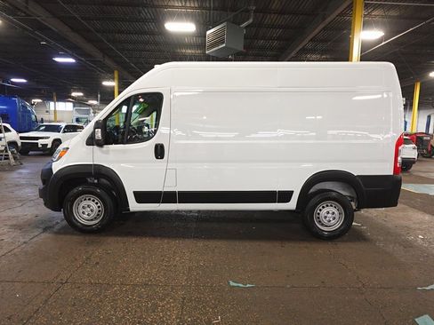 Used 2024 RAM ProMaster 1500 image 2