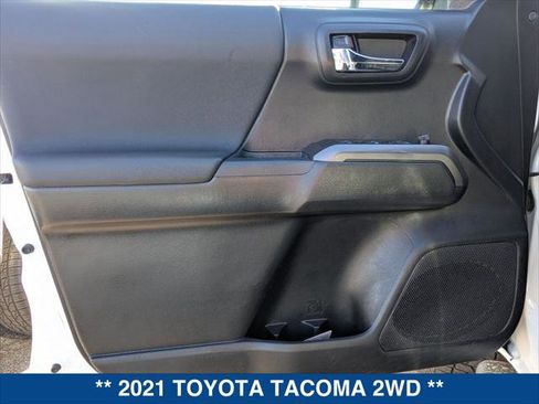 Used 2021 Toyota Tacoma TRD Sport image 10