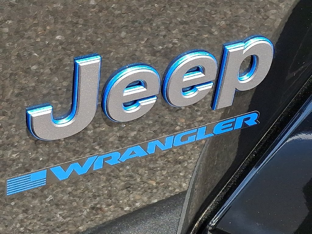 Used 2024 Jeep Wrangler High Altitude AWD/4WD image 30