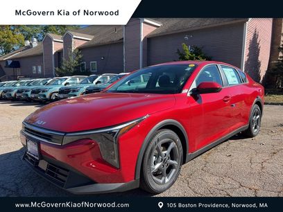 New 2025 Kia K4 LXS