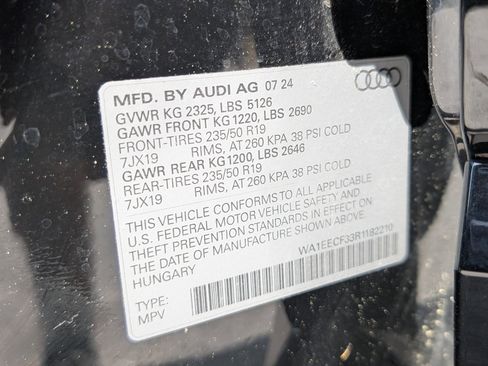 Used 2024 Audi Q3 2.0T Premium Plus w/ Premium Plus Package AWD/4WD image 35