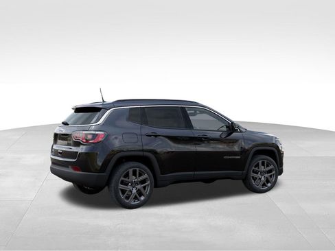 New 2026 Jeep Compass Limited w/ Sun, Sound & Navigation Group AWD/4WD image 4