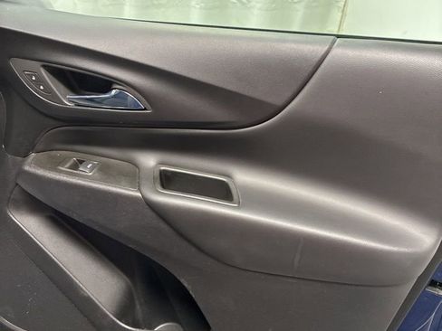 Used 2022 Chevrolet Equinox LT image 30