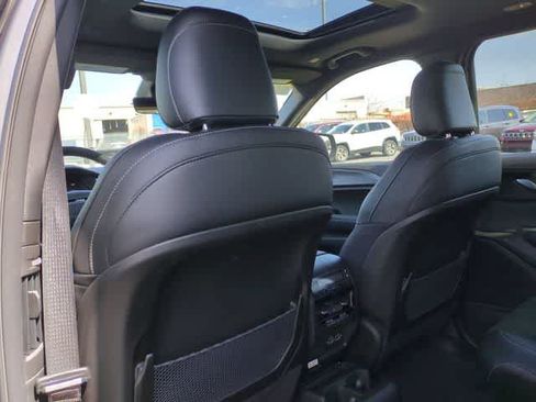 Certified 2025 Jeep Grand Cherokee L Altitude AWD/4WD image 19