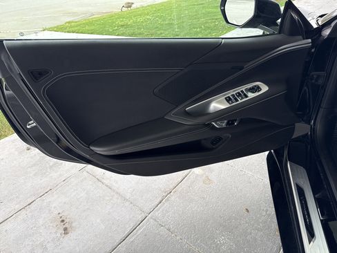 Used 2021 Chevrolet Corvette Stingray Convertible w/ 1LT image 13