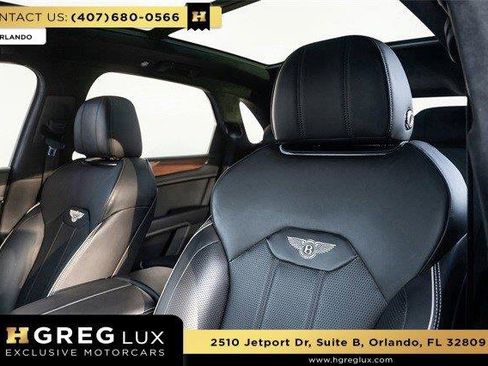 Used 2022 Bentley Bentayga image 3
