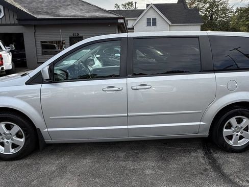Used 2012 Dodge Grand Caravan SE image 7