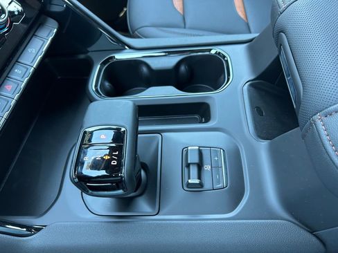 New 2026 GMC Sierra 1500 AT4 w/ AT4 Premium Package image 38