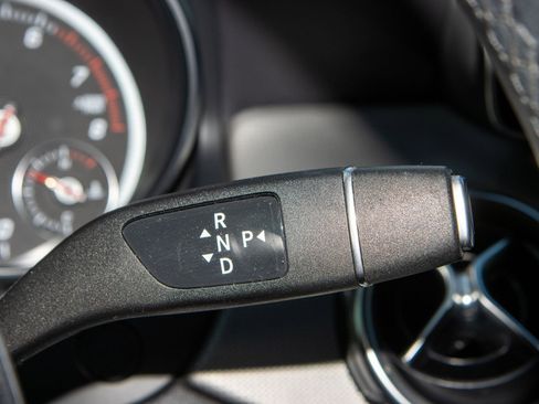 Used 2020 Mercedes-Benz GLA 250 w/ Convenience Package image 27