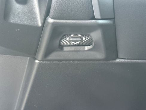 Used 2025 BMW X3 xDrive30i w/ Premium Package image 31