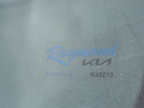 New 2026 Kia Carnival EX FWD image 37
