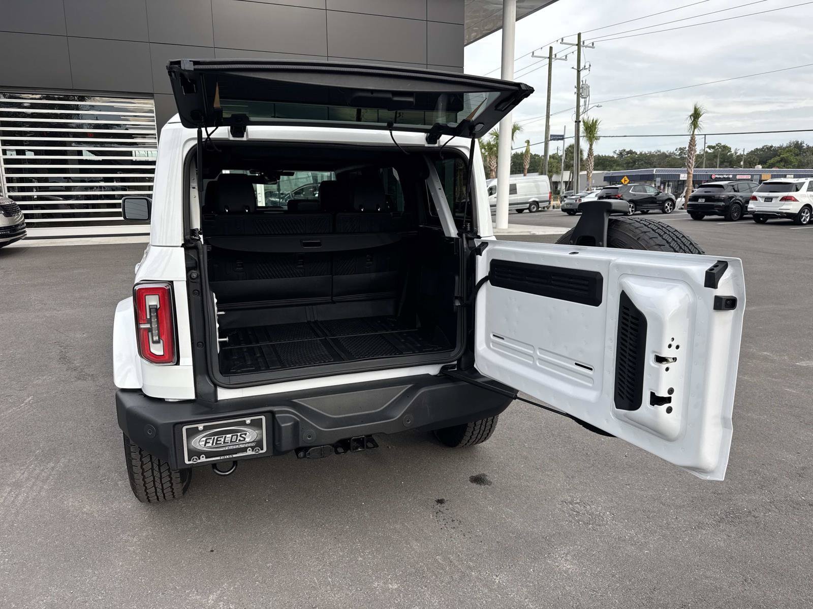 Used 2025 Ford Bronco Outer Banks AWD/4WD image 11