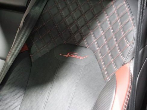 Used 2021 Bentley Bentayga Speed image 39