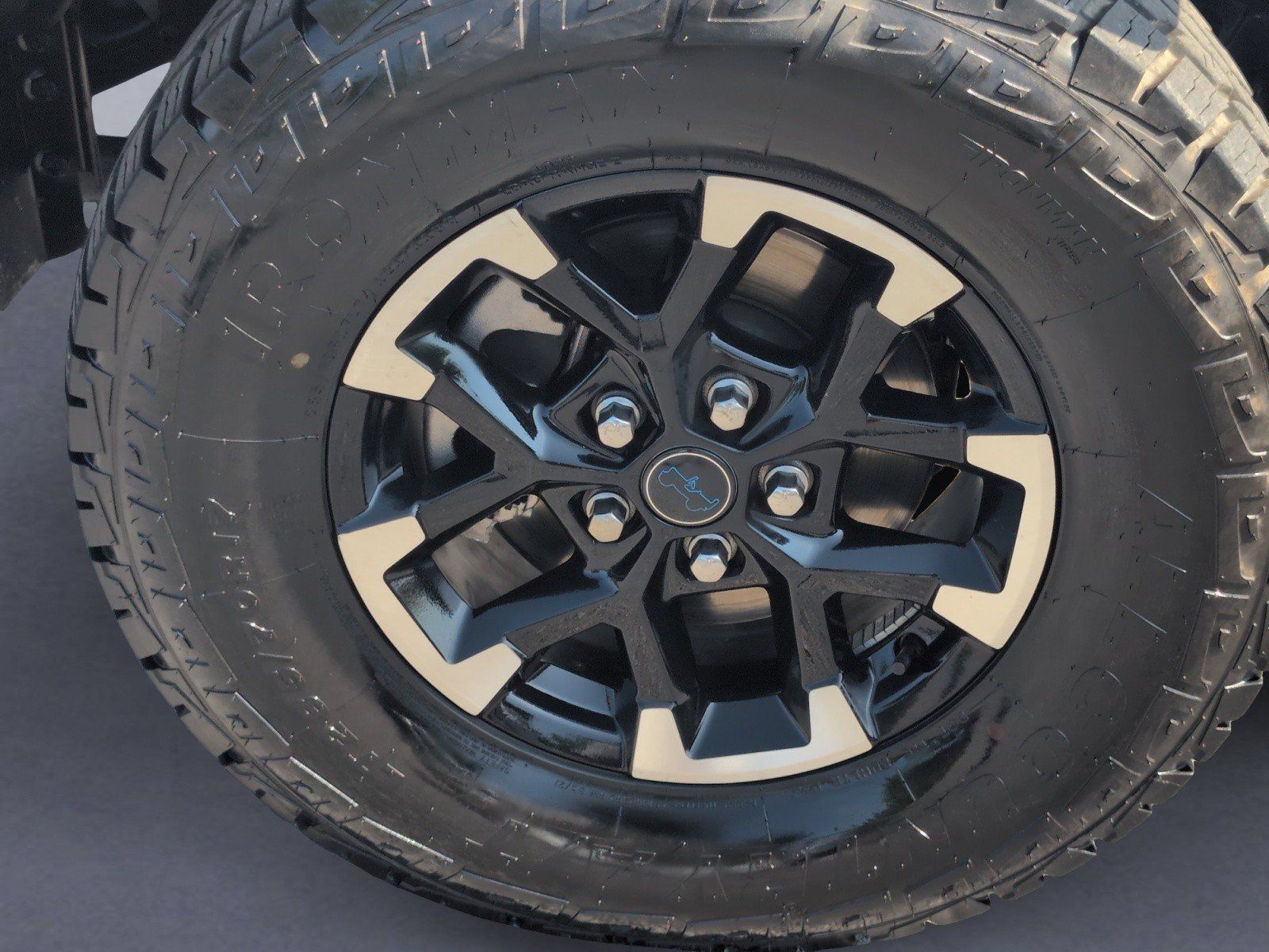 Used 2024 Jeep Wrangler Unlimited Rubicon 4xe AWD/4WD image 35