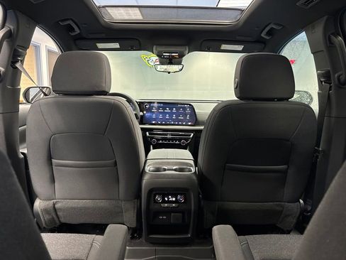 New 2026 Chevrolet Traverse LT FWD image 24