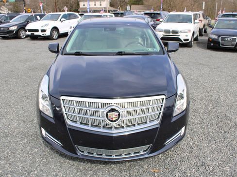 Used 2013 Cadillac XTS Platinum image 3