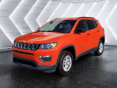 Used 2018 Jeep Compass Sport AWD/4WD image 3