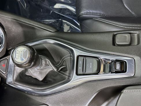 Used 2019 Chevrolet Camaro LT image 20