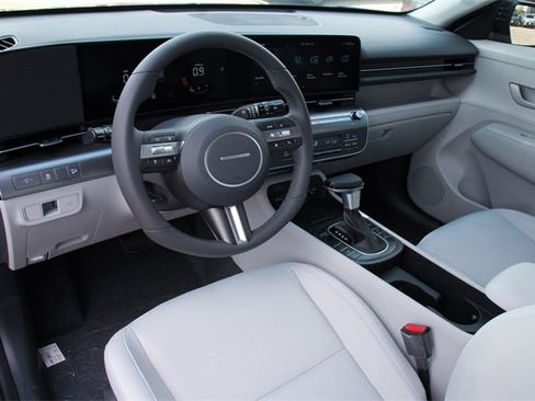 Used 2026 Hyundai Kona SEL Sport image 9