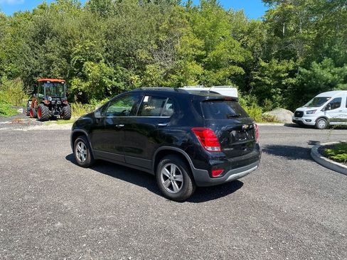Used 2019 Chevrolet Trax LT w/ Driver Confidence Package image 8