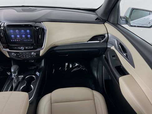Used 2023 Chevrolet Traverse LT AWD/4WD image 22