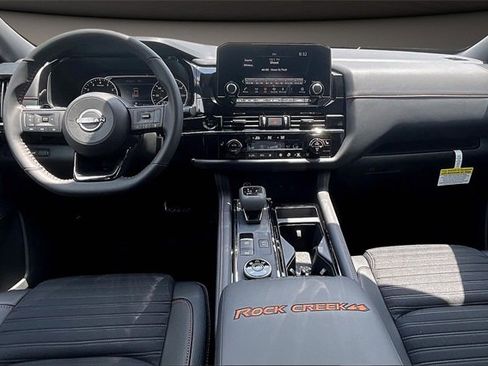 New 2025 Nissan Pathfinder Rock Creek image 5