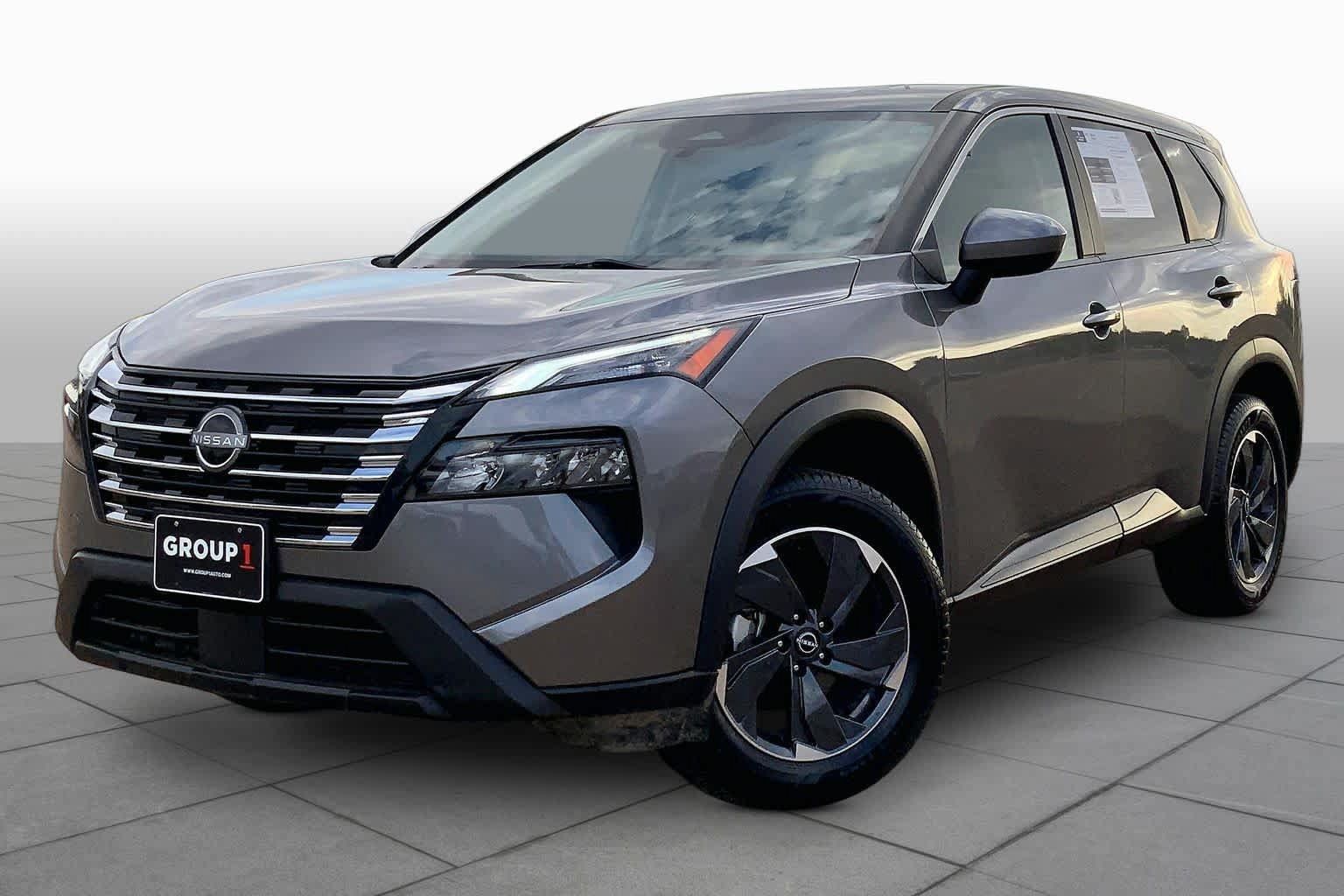 Used 2024 Nissan Rogue SV AWD/4WD image 1