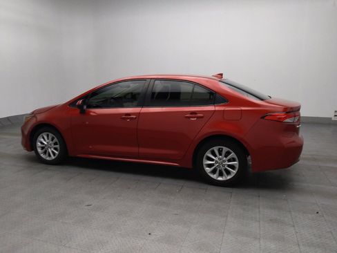 Used 2021 Toyota Corolla LE w/ LE Convenience Package FWD image 3