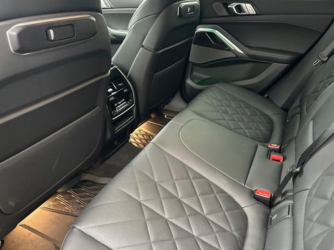 New 2026 BMW X6 xDrive40i w/ Climate Comfort Package image 9