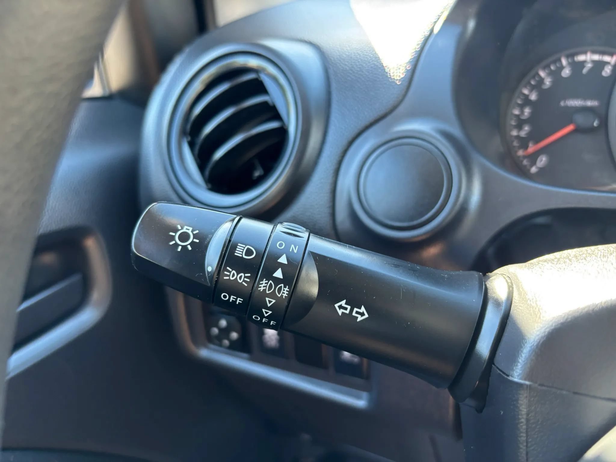 Used 2024 Mitsubishi Mirage ES FWD image 33