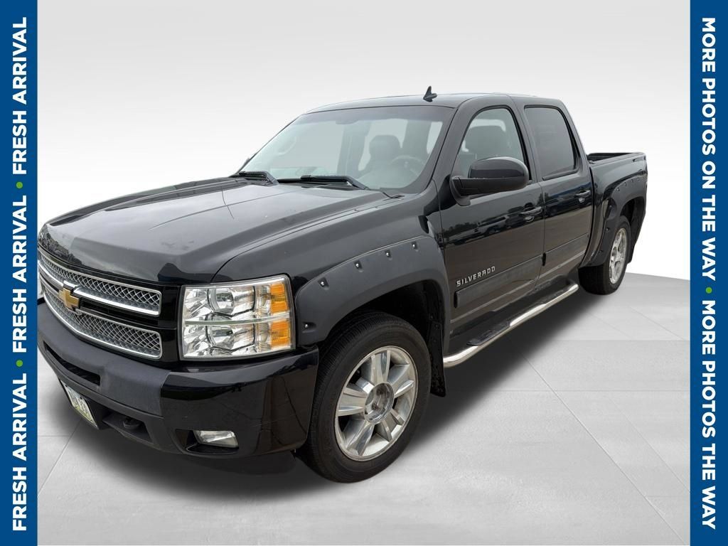 Used 2013 Chevrolet Silverado 1500 LTZ w/ LTZ Plus Package AWD/4WD image 1