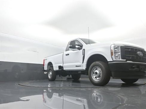 New 2026 Ford F250 XL image 25