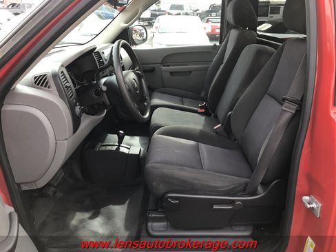 Used 2013 Chevrolet Silverado 1500 W/T image 11