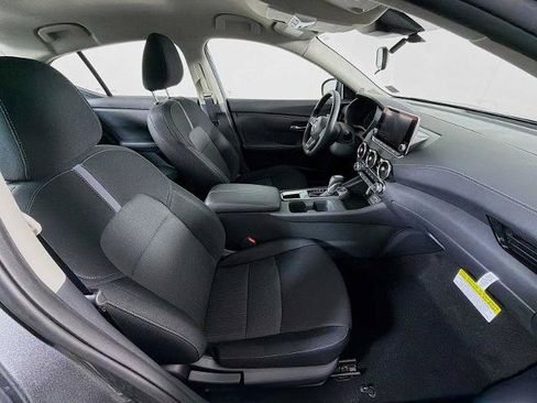 Certified 2025 Nissan Sentra SV FWD image 24