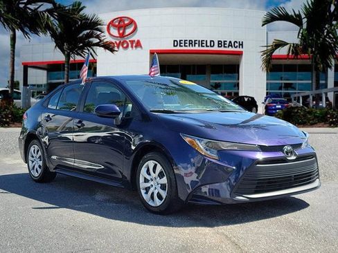 Used 2023 Toyota Corolla LE image 1
