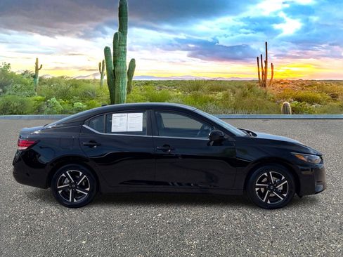 Used 2025 Nissan Sentra SV image 6